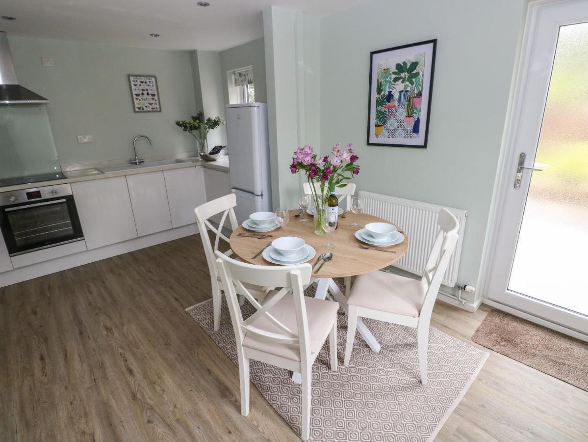 Mews Cottage كرمرثن المظهر الخارجي الصورة